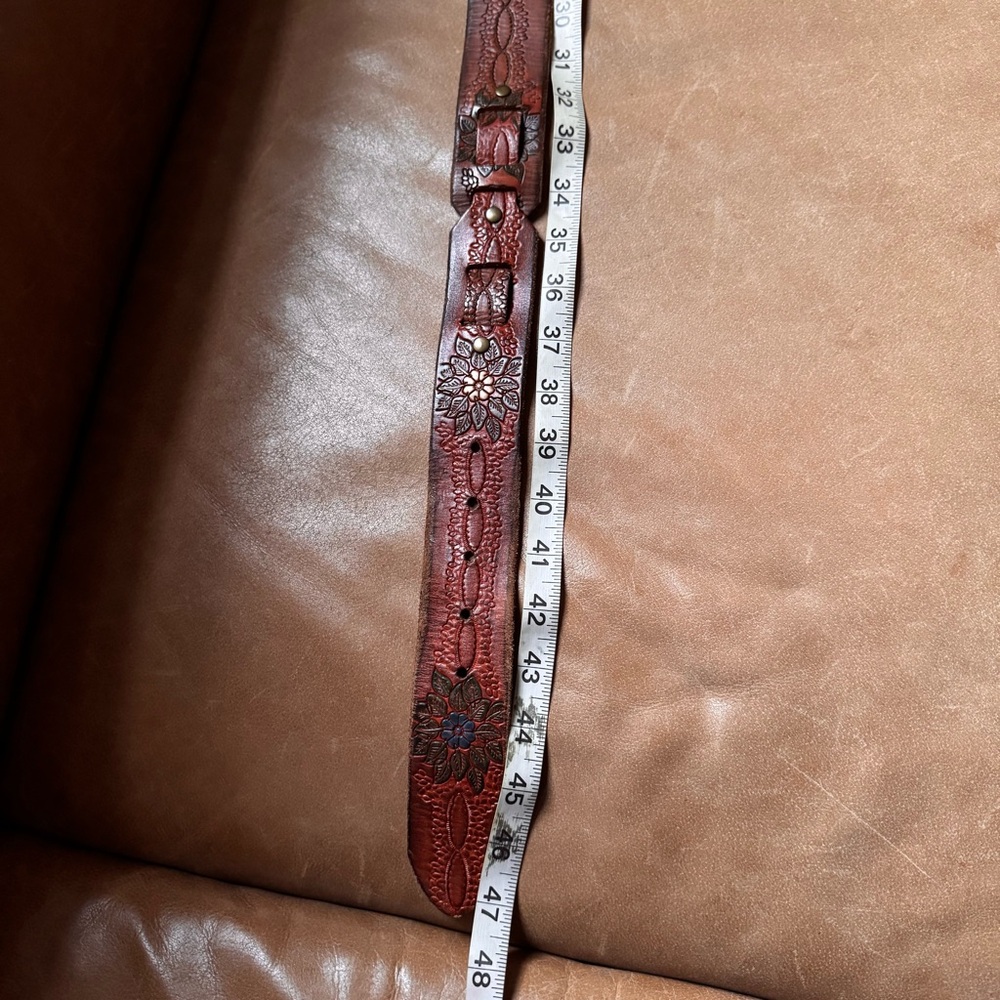 Vintage early 2000s leather tooled belt painted floral flowers brass buckle Y2K - Picture 5 of 13